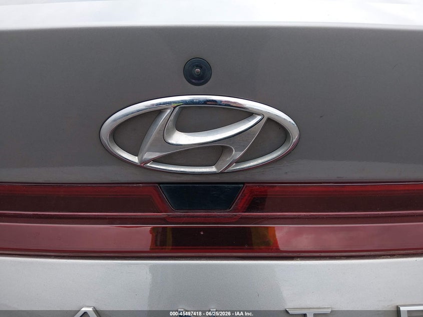 2023 Hyundai Elantra VIN KMHLL4AG9PU548875 IAAI salvage auction — NORMAL WEAR, SF97 (Oregon), sold $1,250 on 2026-07-29 (photo 6)