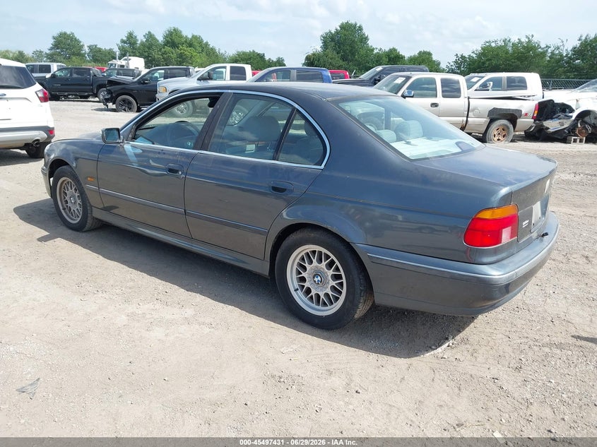 2000 BMW 5 series VIN WBADM6345YGV03773 IAAI salvage auction — NORMAL WEAR, Regular Certificate (Iowa), sold $25 on 2026-07-13 (photo 3)