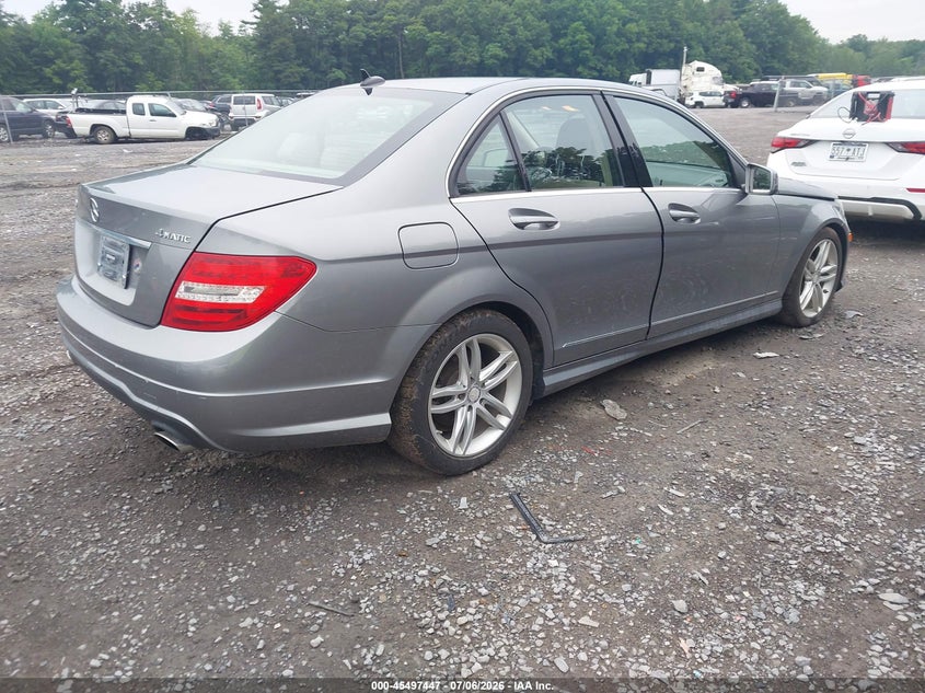 2012 Mercedes-benz C-klasse VIN WDDGF8BB8CR231390 IAAI salvage auction — ELECTRICAL, Mv-907A (New York), sold $525 on 2026-07-21 (photo 4)