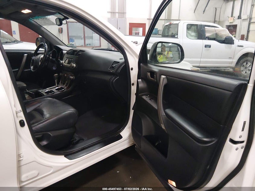 2012 Toyota Highlander VIN 5TDBK3EH8CS151172 IAAI salvage auction — FRONT END, Salvage (Idaho), sold $50 on 2026-07-29 (photo 5)
