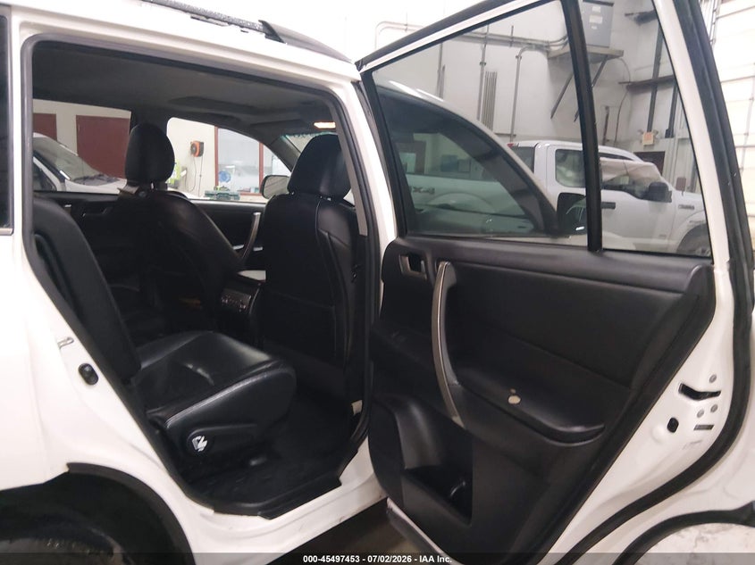 2012 Toyota Highlander VIN 5TDBK3EH8CS151172 IAAI salvage auction — FRONT END, Salvage (Idaho), sold $50 on 2026-07-29 (photo 8)