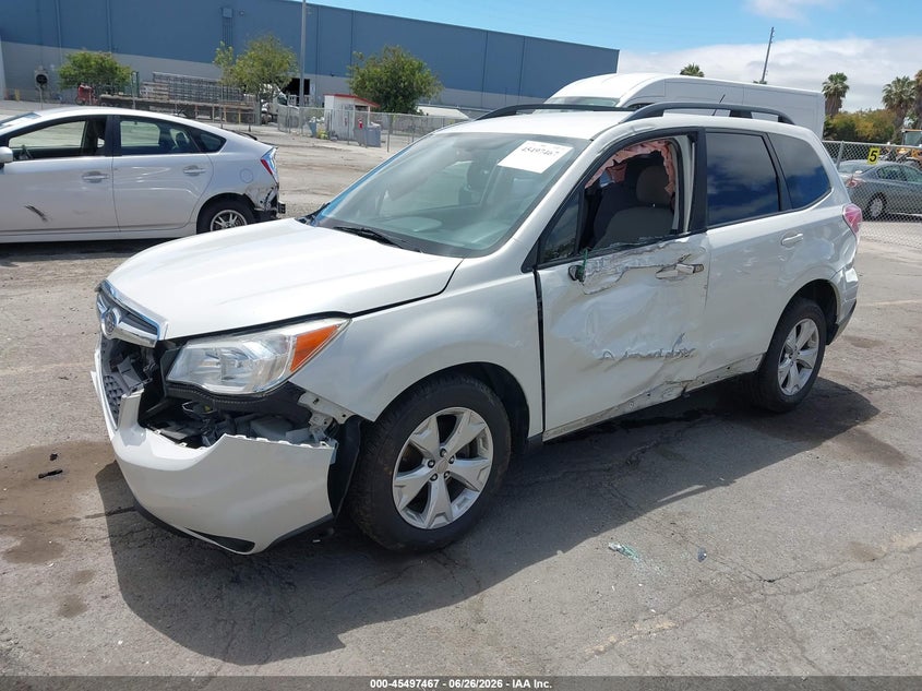 2015 Subaru Forester VIN JF2SJABC9FH540414 IAAI salvage auction — RIGHT FRONT, Salvage (California), sold $375 on 2026-07-29 (photo 2)