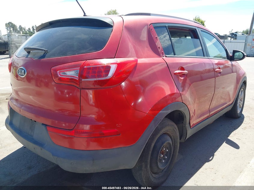2011 Kia Sportage VIN KNDPB3A21B7056694 IAAI salvage auction — NORMAL WEAR, Clear - Dealer Only (California), sold $625 on 2026-07-21 (photo 4)