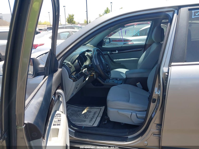 2011 Kia Sorento VIN 5XYKT3A1XBG012744 IAAI salvage auction — LEFT SIDE, Salvage Certificate (California), sold $2,100 on 2026-07-10 (photo 5)