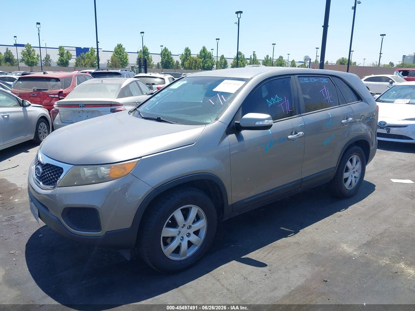 2011 Kia Sorento VIN 5XYKT3A1XBG012744 IAAI salvage auction — LEFT SIDE, Salvage Certificate (California), sold $2,100 on 2026-07-10 (photo 6)