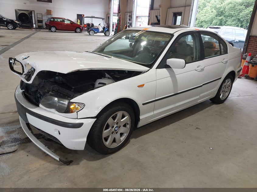 2002 BMW 3er VIN WBAEU33492PF68316 IAAI salvage auction — BIOHAZARD/CHEMICAL, Salvage (North Carolina), sold $275 on 2026-07-30 (photo 2)