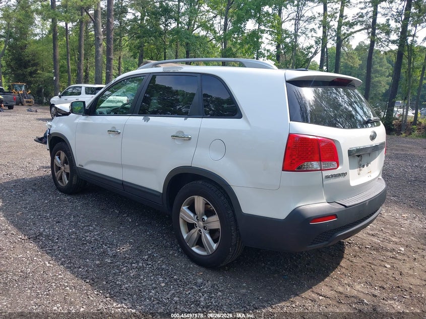 2013 Kia Sorento VIN 5XYKUDA29DG413300 IAAI salvage auction — NORMAL WEAR, Clear (Virginia), sold $675 on 2026-07-28 (photo 3)