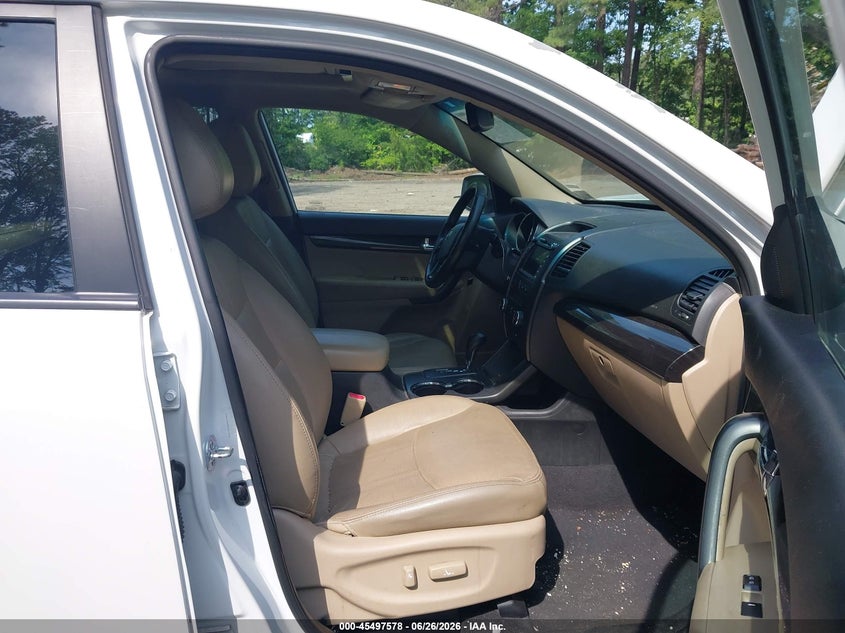 2013 Kia Sorento VIN 5XYKUDA29DG413300 IAAI salvage auction — NORMAL WEAR, Clear (Virginia), sold $675 on 2026-07-28 (photo 5)