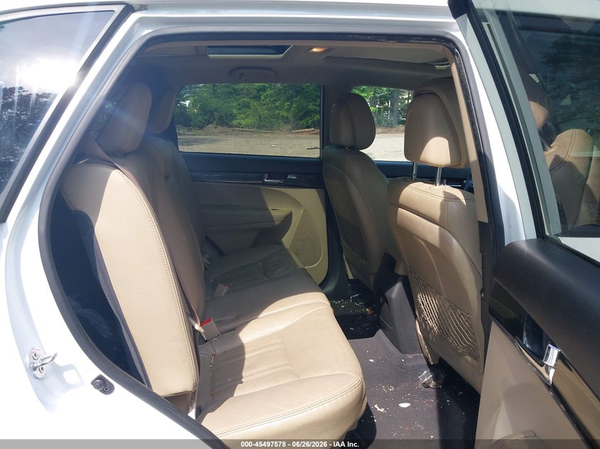 2013 Kia Sorento VIN 5XYKUDA29DG413300 IAAI salvage auction — NORMAL WEAR, Clear (Virginia), sold $675 on 2026-07-28 (photo 8)