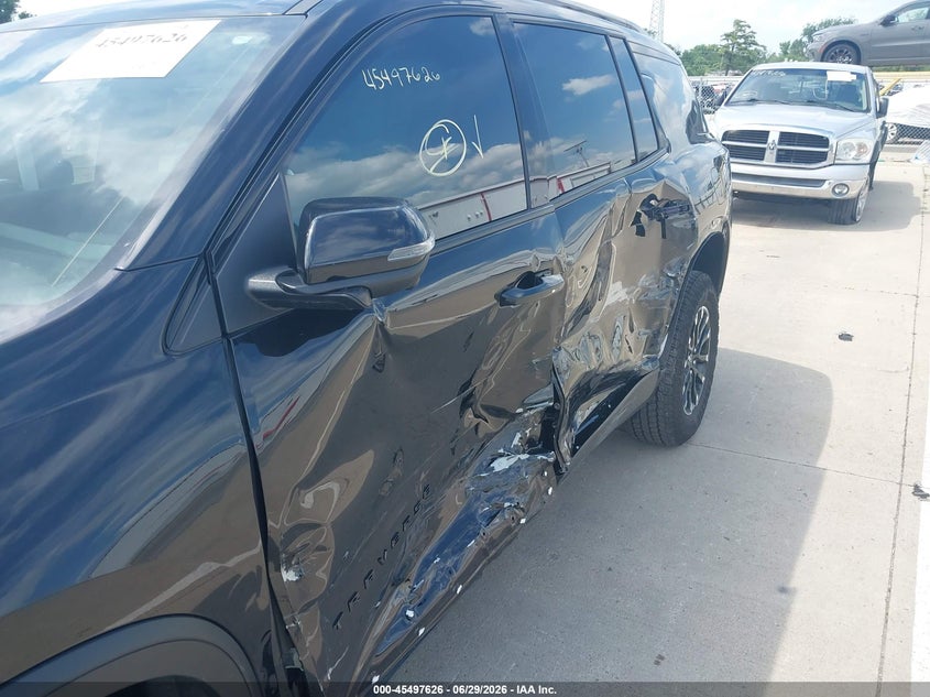 2024 Chevrolet Traverse VIN 1GNEVJKS9RJ188401 IAAI salvage auction — LEFT SIDE, Salvage Title, sold $12,600 on 2026-07-30 (photo 6)
