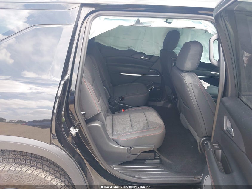 2024 Chevrolet Traverse VIN 1GNEVJKS9RJ188401 IAAI salvage auction — LEFT SIDE, Salvage Title, sold $12,600 on 2026-07-30 (photo 8)