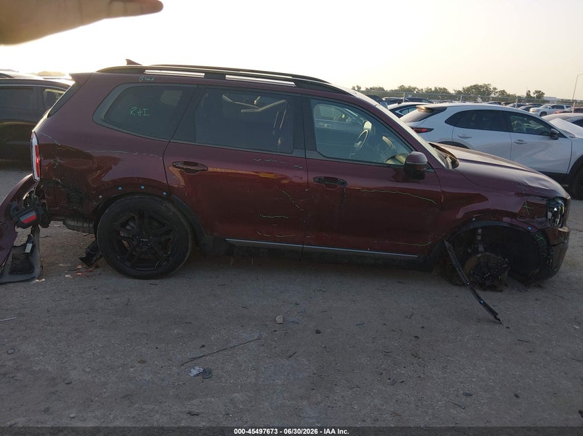 2023 Kia Telluride VIN 5XYP5DGC4PG353076 IAAI salvage auction — RIGHT SIDE, Salvage (Texas), sold $7,700 on 2026-07-28 (photo 6)
