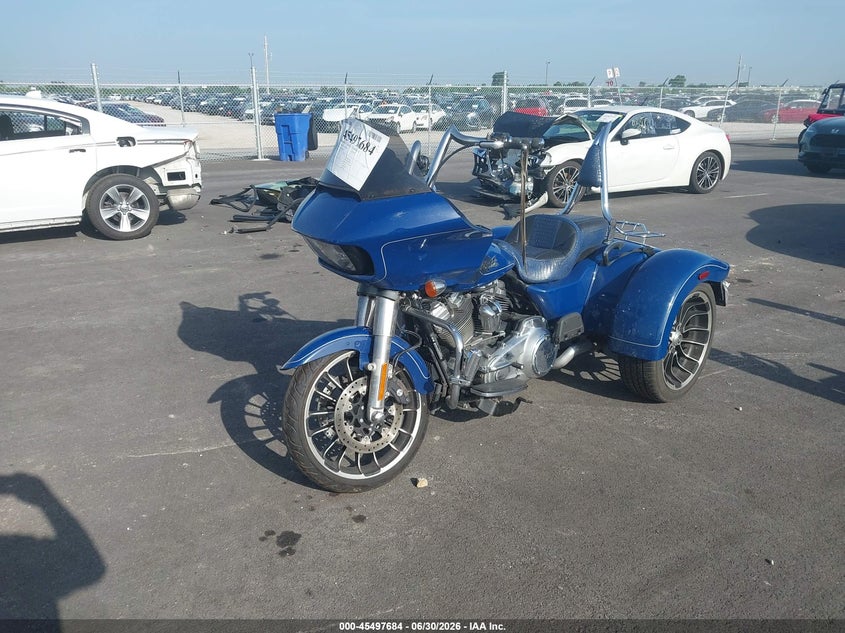 2023 Harley-davidson Road glide VIN 1HD1MFP11PB854549 IAAI salvage auction — LEFT FRONT, Salvage Title, sold $10,300 on 2026-08-26 (photo 2)