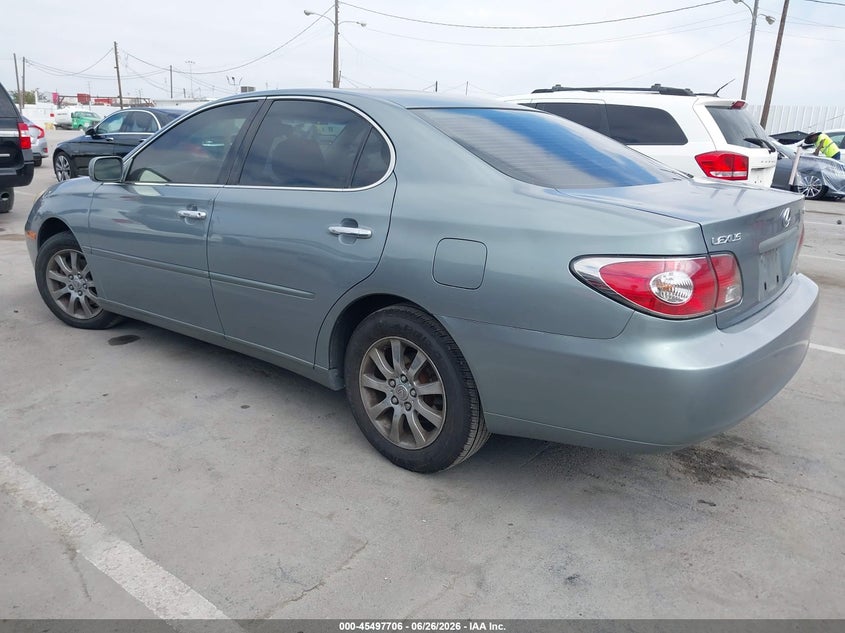 2004 Lexus ES VIN JTHBA30G240022574 IAAI salvage auction — NORMAL WEAR, Clear - Dealer Only (California), sold $875 on 2026-07-15 (photo 3)