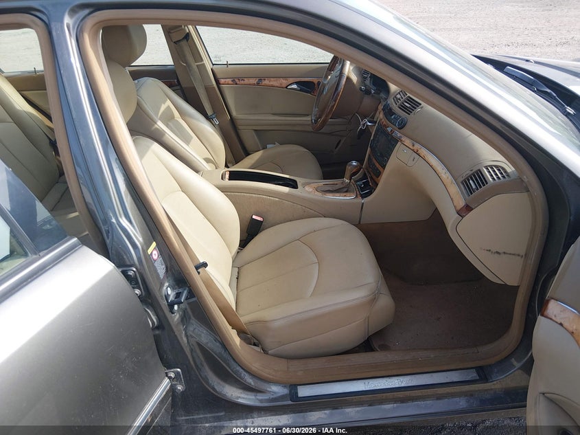 2008 Mercedes-benz E-class VIN WDBUH87XX8B247178 IAAI salvage auction — NORMAL WEAR, Clear (Illinois), sold $450 on 2026-07-29 (photo 5)
