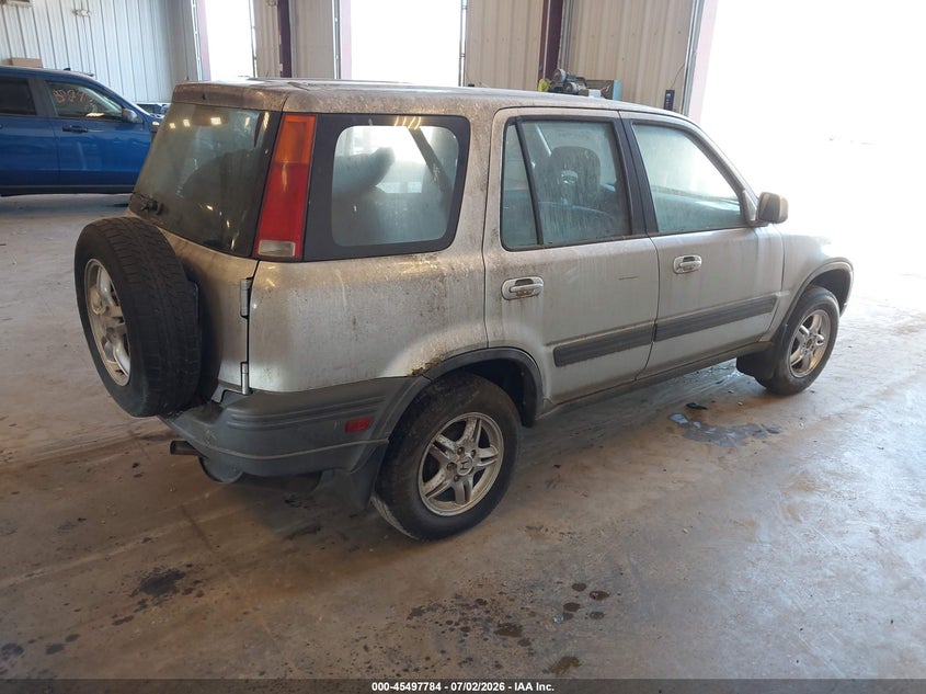 2000 Honda Cr-v VIN JHLRD1863YC016846 IAAI salvage auction — NORMAL WEAR, Clear (Michigan), sold $450 on 2026-07-28 (photo 4)