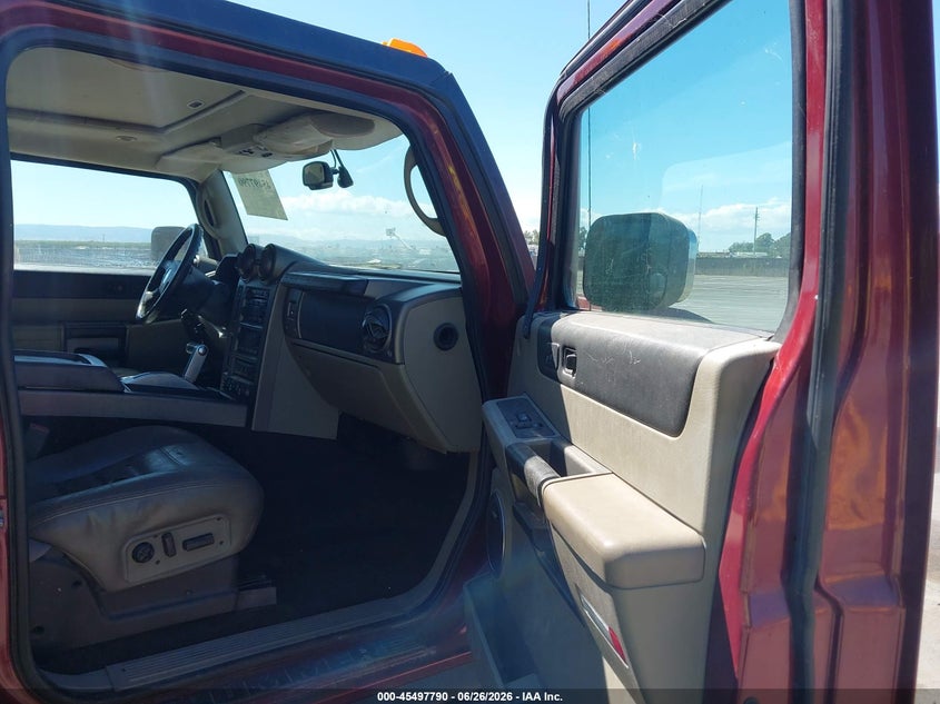 2004 Hummer H2 VIN 5GRGN23U94H113977 IAAI salvage auction — NORMAL WEAR, Clear - Dealer Only (California), sold $1,500 on 2026-07-21 (photo 5)