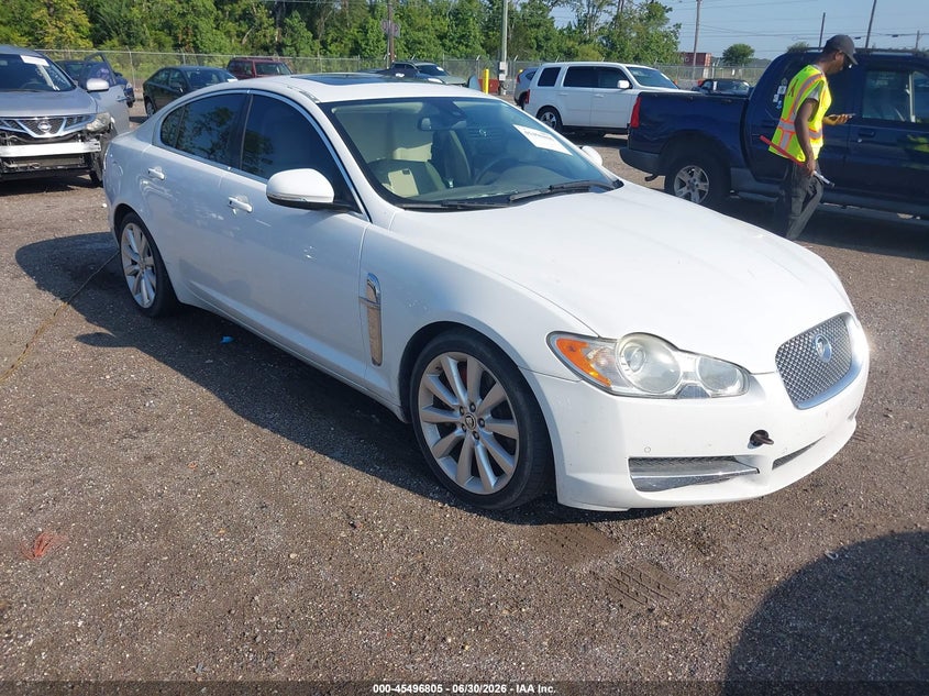 2011 Jaguar Xf VIN SAJWA0GB8BLS18107 IAAI salvage auction — NORMAL WEAR, Clear (Florida), sold $1,025 on 2026-07-14 (photo 1)