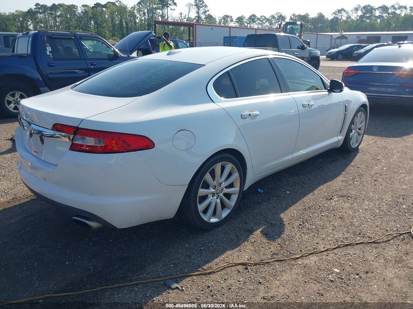 2011 Jaguar Xf VIN SAJWA0GB8BLS18107 IAAI salvage auction — NORMAL WEAR, Clear (Florida), sold $1,025 on 2026-07-14 (photo 4)