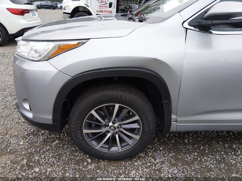 2017 Toyota Highlander VIN 5TDJZRFH4HS413205 IAAI salvage auction — LEFT FRONT, Salvage Title, sold $7,600 on 2026-07-29 (photo 6)