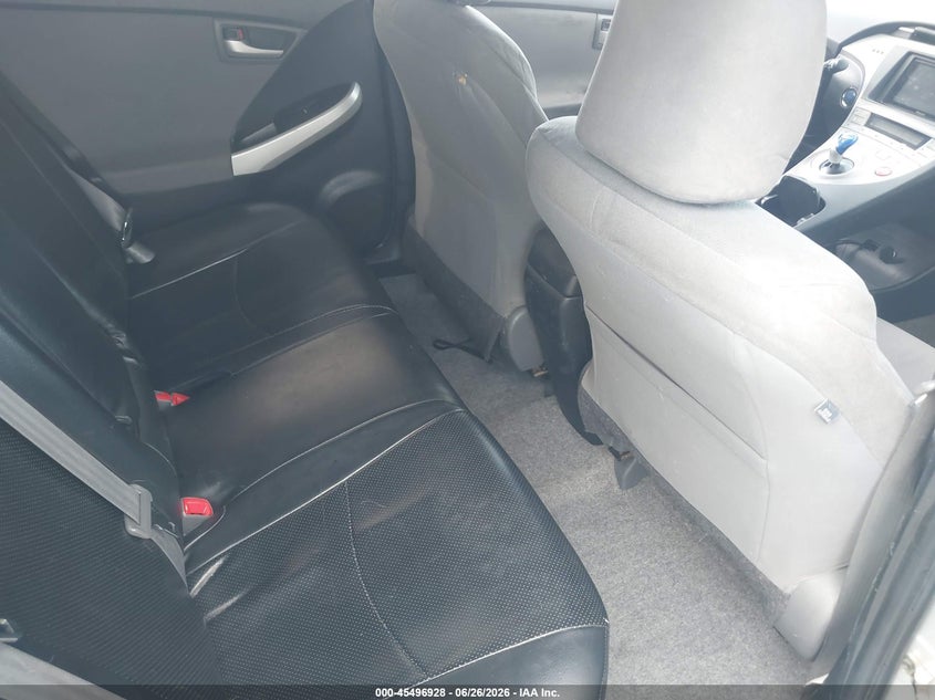 2015 Toyota Prius VIN JTDKN3DU9F0398598 IAAI salvage auction — LEFT FRONT, Salvage (California), sold $2,275 on 2026-07-13 (photo 8)