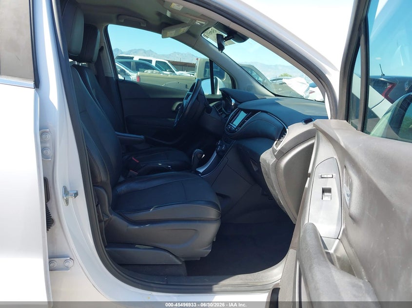 2018 Chevrolet Trax VIN 3GNCJLSB3JL170407 IAAI salvage auction — LEFT FRONT, Wait Title, sold $1,900 on 2026-08-24 (photo 5)