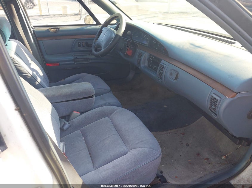 1997 Oldsmobile .88 VIN 1G3HN52K4V4855378 IAAI salvage auction — MECHANICAL, Clear (Florida), sold $25 on 2026-07-08 (photo 5)