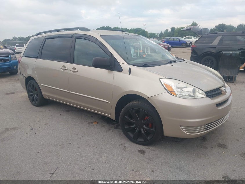 2005 Toyota Sienna VIN 5TDZA23C05S333812 IAAI salvage auction — REAR END, Clear (Indiana), sold $750 on 2026-07-31 (photo 1)