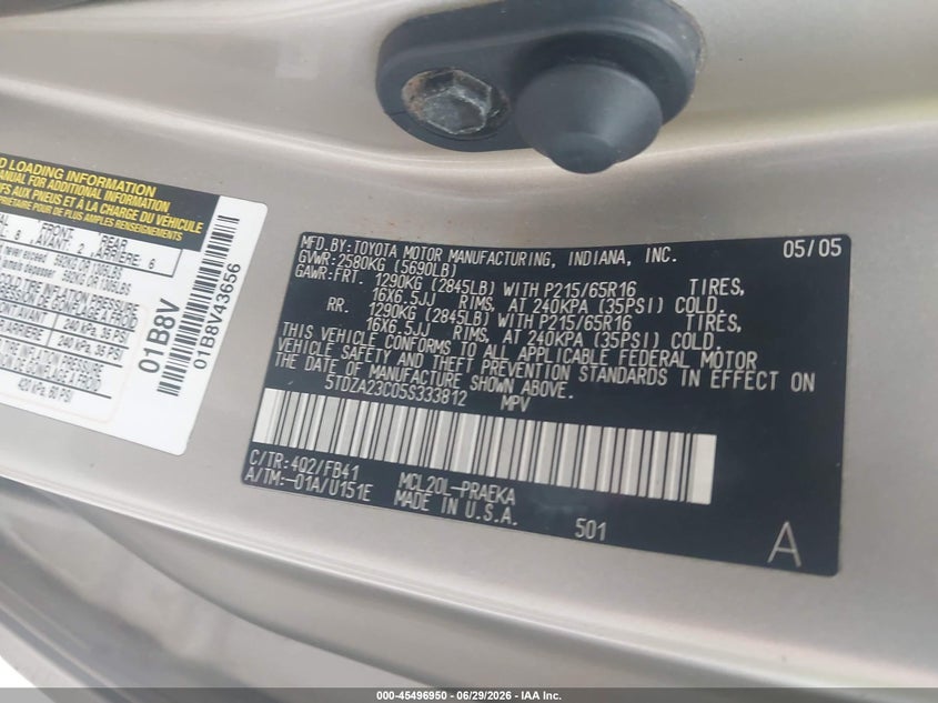 2005 Toyota Sienna VIN 5TDZA23C05S333812 IAAI salvage auction — REAR END, Clear (Indiana), sold $750 on 2026-07-31 (photo 9)