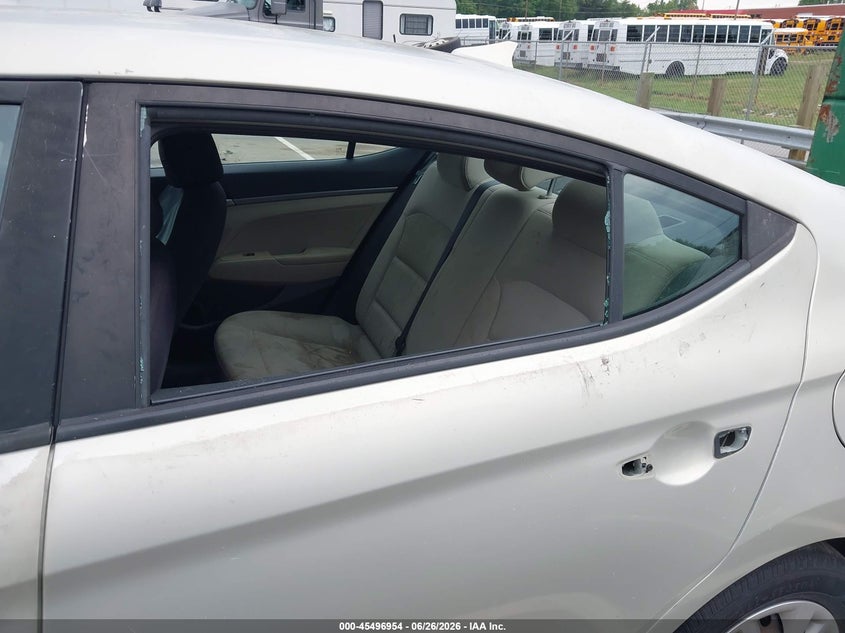 2017 Hyundai Elantra VIN KMHD74LF5HU082098 IAAI salvage auction — NORMAL WEAR, Clear (North Carolina), sold $925 on 2026-07-23 (photo 6)