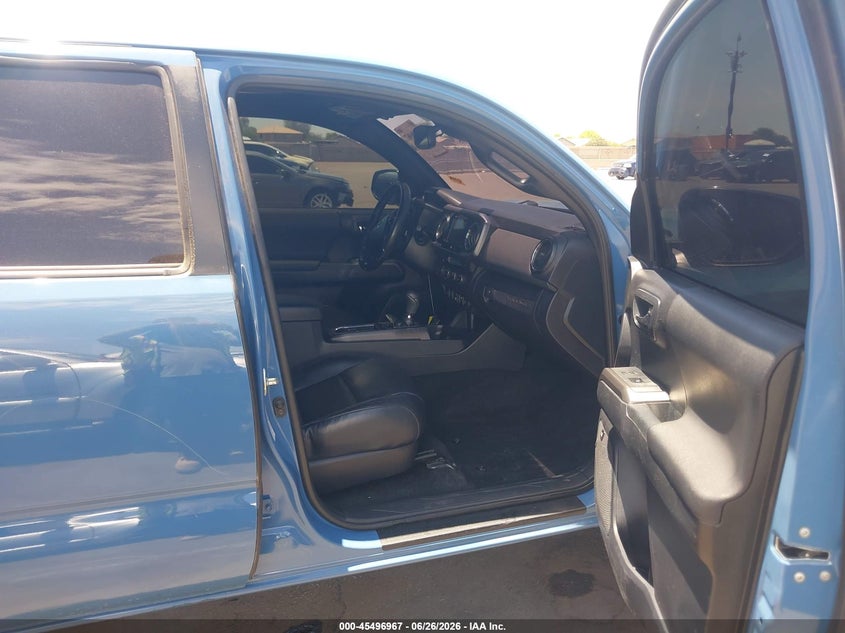 2019 Toyota Tacoma VIN 3TMCZ5AN4KM195708 IAAI salvage auction — RIGHT FRONT, Salvage (Arizona), sold $12,700 on 2026-08-01 (photo 5)
