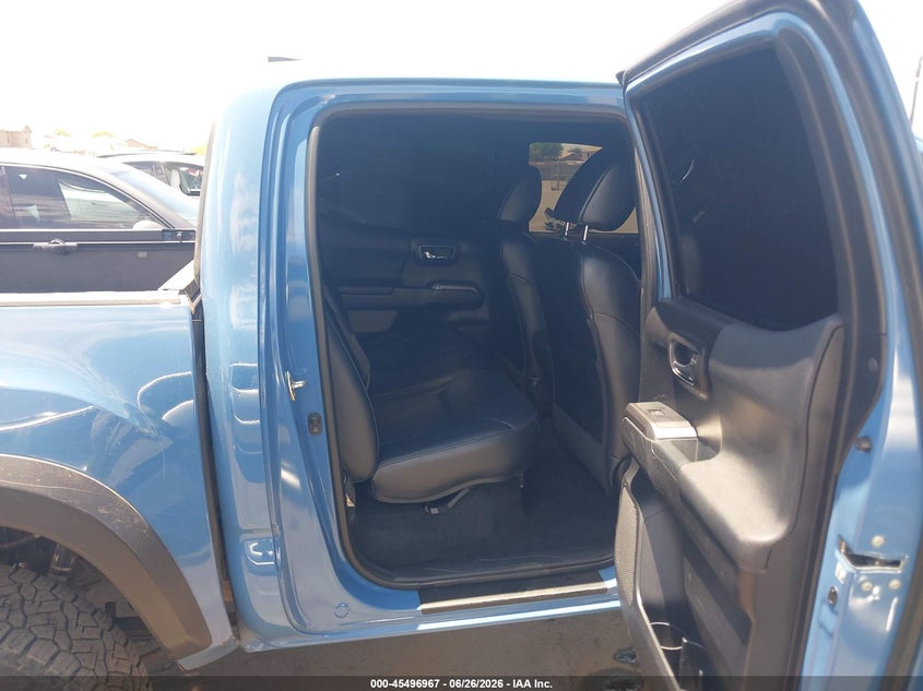 2019 Toyota Tacoma VIN 3TMCZ5AN4KM195708 IAAI salvage auction — RIGHT FRONT, Salvage (Arizona), sold $12,700 on 2026-08-01 (photo 8)