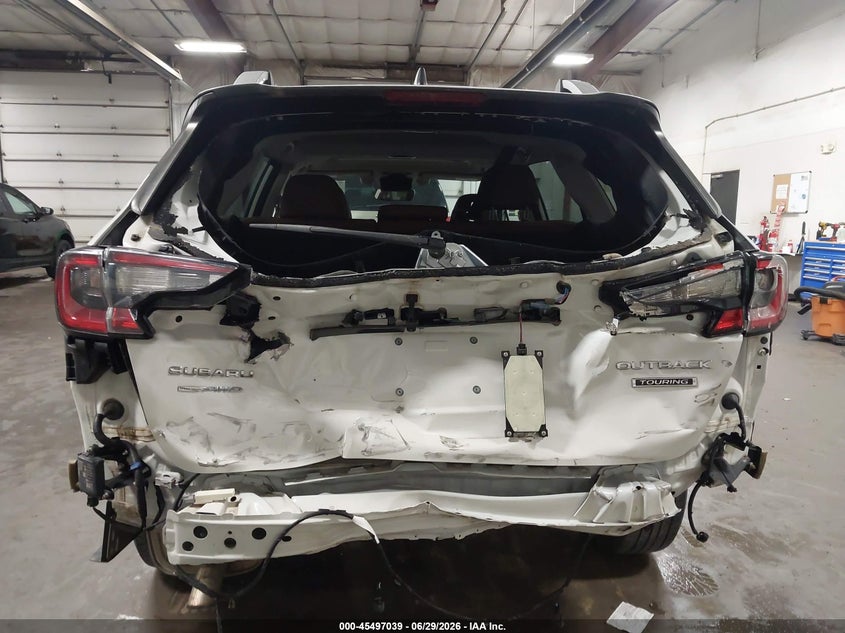 2022 Subaru Outback VIN 4S4BTAPC0N3164212 IAAI salvage auction — FRONT & REAR, Salvage Title, sold $6,100 on 2026-08-03 (photo 6)