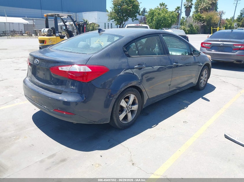 2016 Kia Forte VIN KNAFX4A66G5488851 IAAI salvage auction — LEFT FRONT, Salvage (California), sold $1,300 on 2026-07-13 (photo 4)
