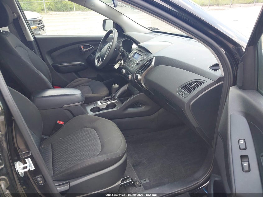 2015 Hyundai Tucson VIN KM8JTCAF9FU990272 IAAI salvage auction — LEFT FRONT, Salvage (Pennsylvania), sold $2,300 on 2026-07-21 (photo 5)