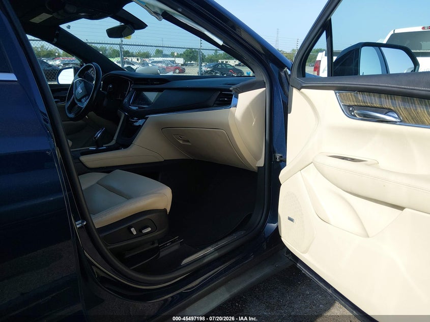 2017 Cadillac Xt5 VIN 1GYKNARS6HZ156310 IAAI salvage auction — LEFT FRONT, Wait Title, sold $1,800 on 2026-08-30 (photo 5)