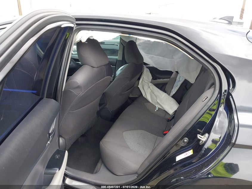 2019 Toyota Camry VIN 4T1B11HK5KU733962 IAAI salvage auction — SIDE, Wait Title, sold $3,700 on 2026-09-02 (photo 8)