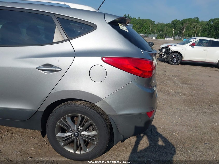 2015 Hyundai Tucson VIN KM8JUCAG8FU090971 IAAI salvage auction — NORMAL WEAR, Clear (Massachusetts), sold $950 on 2026-07-24 (photo 6)