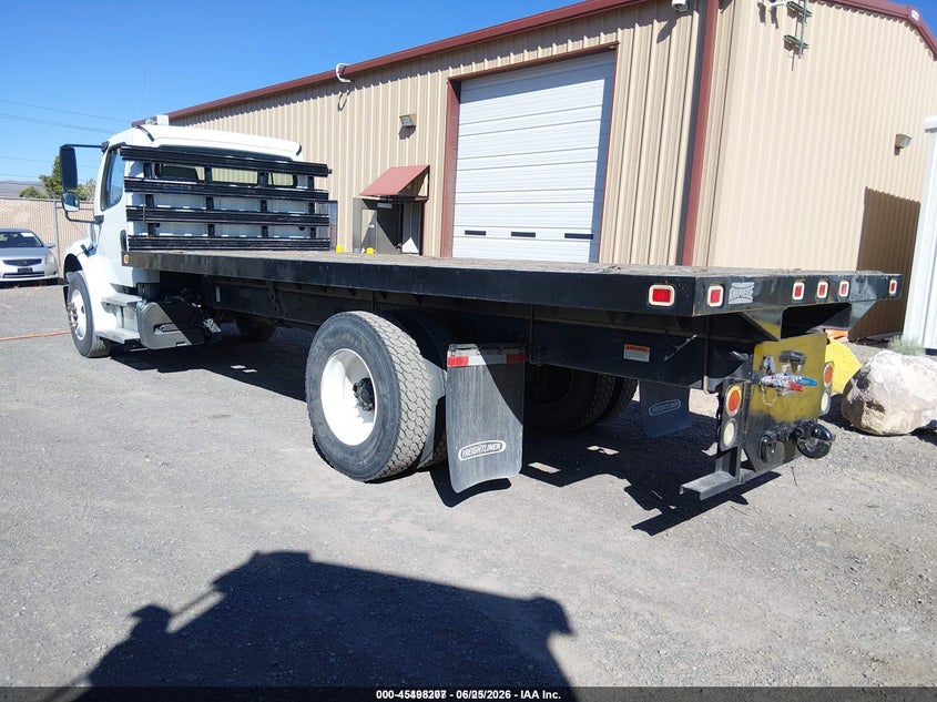 2014 Freightliner M2 106 VIN 1FVACXDT6EHFX1372 IAAI salvage auction — NORMAL WEAR, Sf97 (Nevada), sold $525 on 2026-07-30 (photo 3)