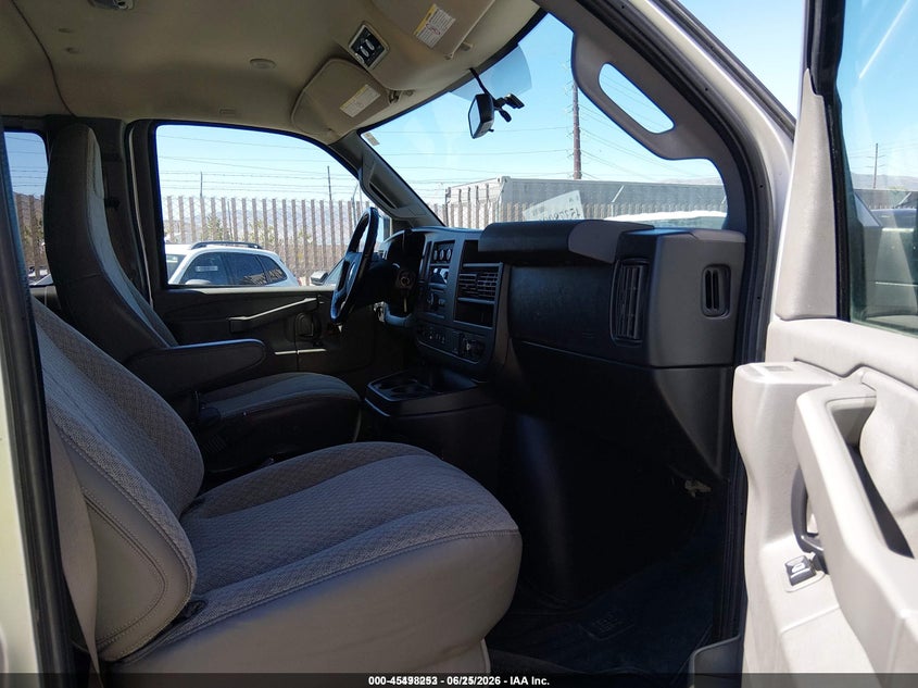 2020 Chevrolet Express 2500 VIN 1GAZGNFP7L1237547 IAAI salvage auction — NORMAL WEAR, Sf97 (Nevada), sold $13,100 on 2026-07-30 (photo 5)