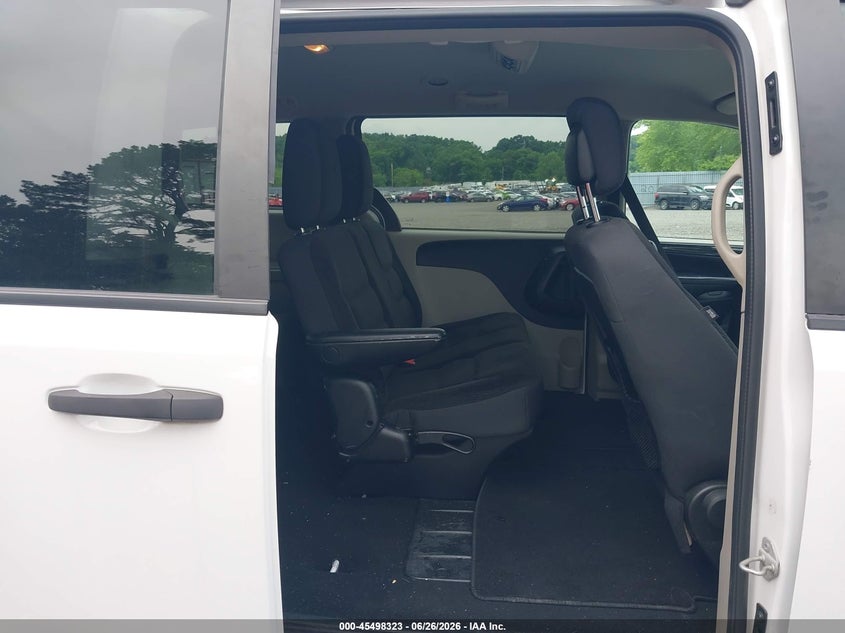 2019 Dodge Grand caravan VIN 2C4RDGBG7KR516251 IAAI salvage auction — NORMAL WEAR, Sf97 (Washington), sold $11,025 on 2026-08-18 (photo 8)