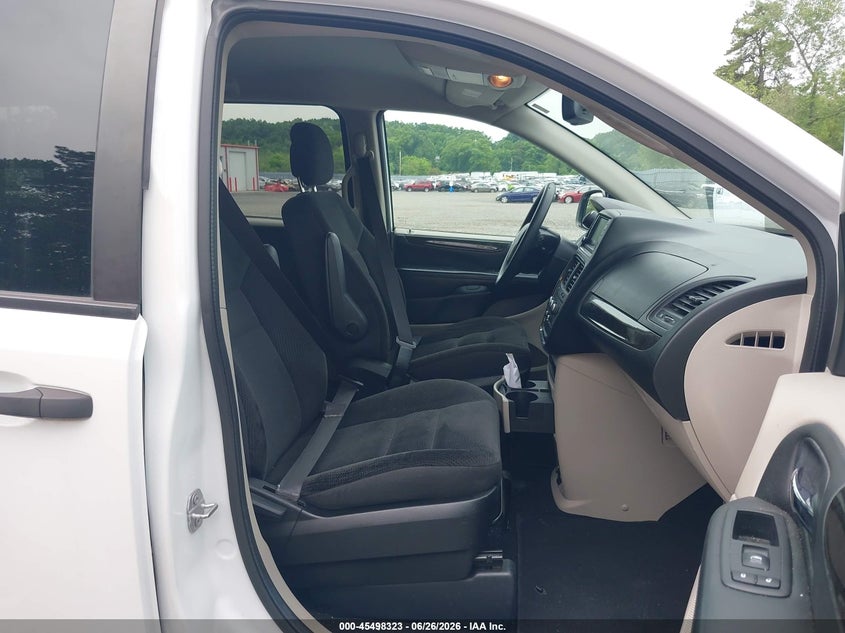 2019 Dodge Grand caravan VIN 2C4RDGBG7KR516251 IAAI salvage auction — NORMAL WEAR, Sf97 (Washington), sold $11,025 on 2026-08-18 (photo 5)