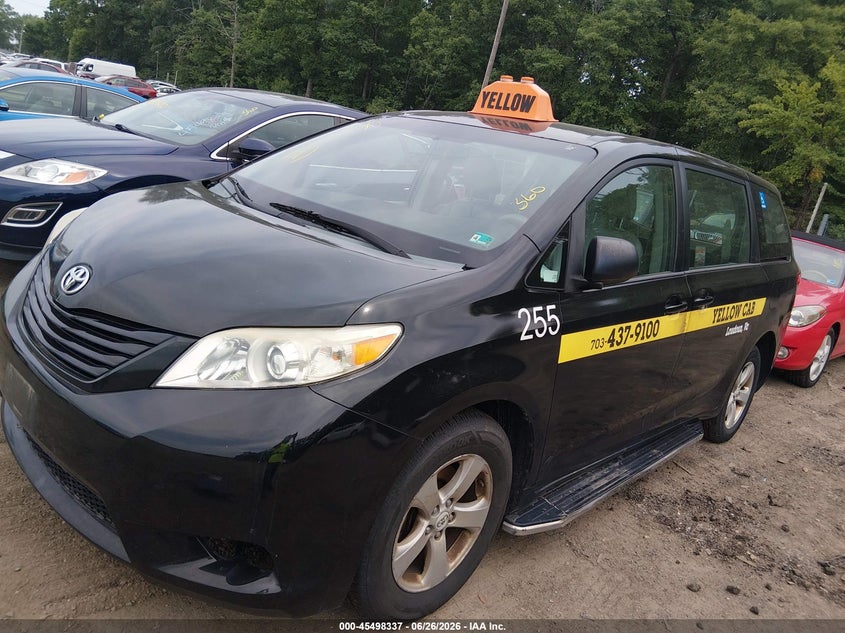 2012 Toyota Sienna VIN 5TDZK3DC0CS273643 IAAI salvage auction — NORMAL WEAR, Clear (Virginia), sold $1,000 on 2026-07-22 (photo 2)