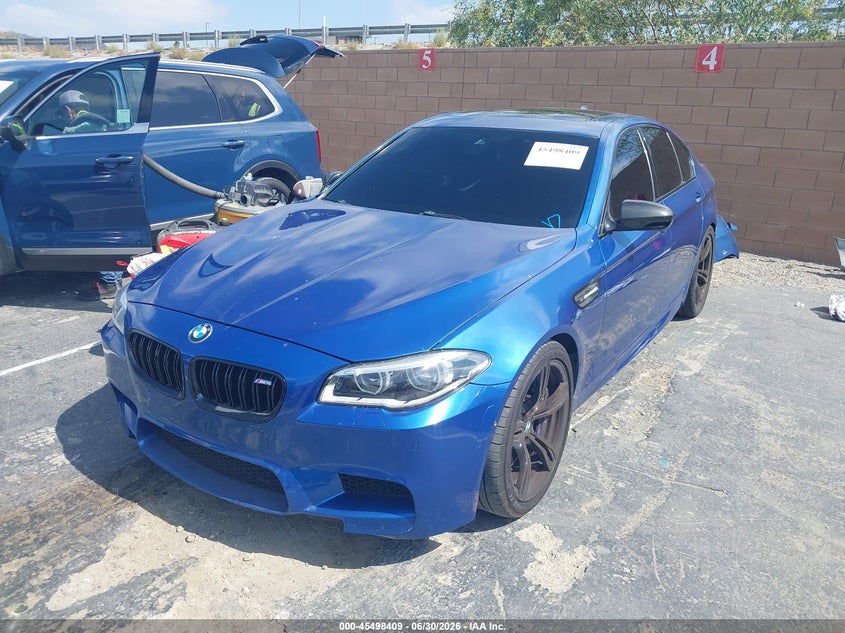 2015 BMW M5 VIN WBSFV9C54FD594657 IAAI salvage auction — REAR END, Salvage (California), sold $14,100 on 2026-07-29 (photo 2)