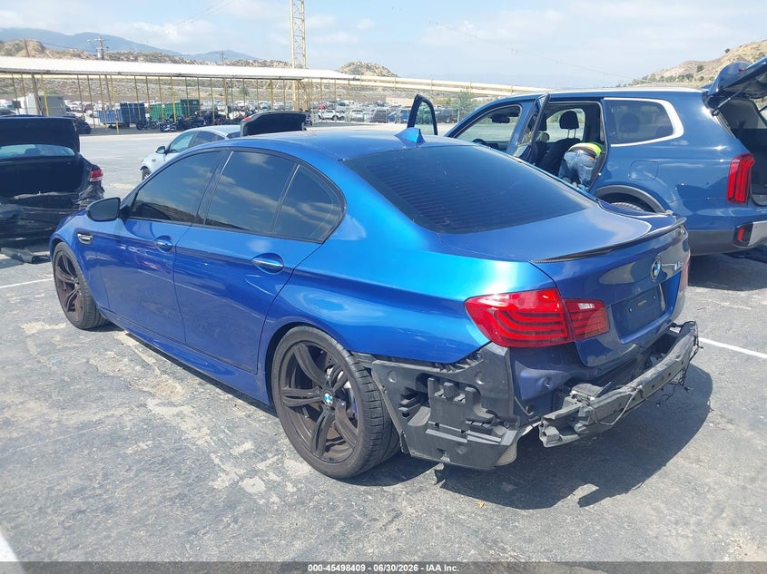 2015 BMW M5 VIN WBSFV9C54FD594657 IAAI salvage auction — REAR END, Salvage (California), sold $14,100 on 2026-07-29 (photo 3)