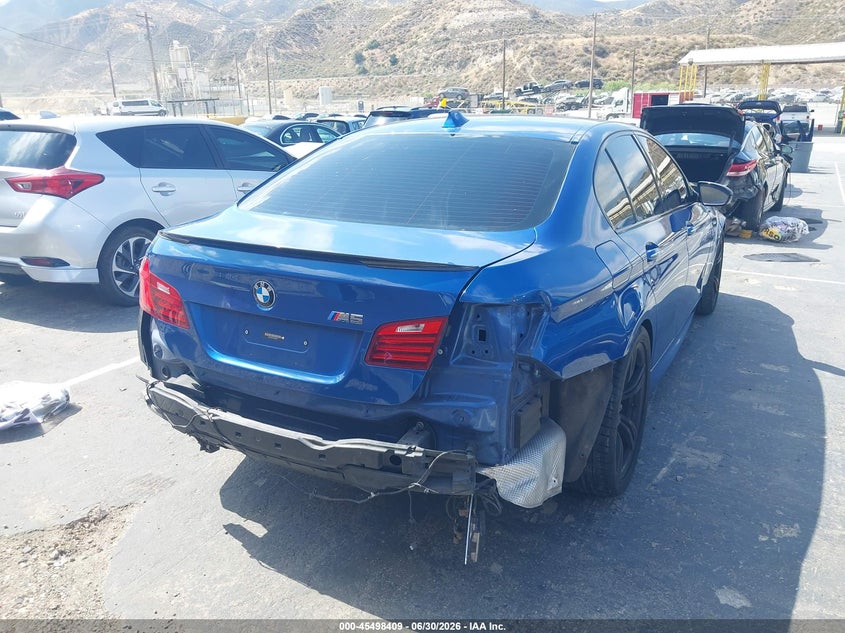 2015 BMW M5 VIN WBSFV9C54FD594657 IAAI salvage auction — REAR END, Salvage (California), sold $14,100 on 2026-07-29 (photo 4)