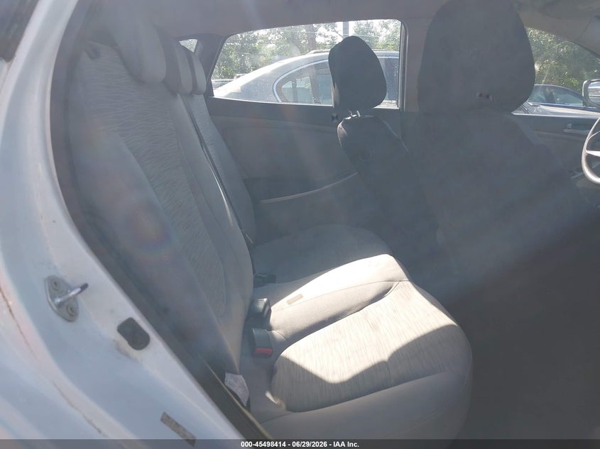 2015 Hyundai Accent VIN KMHCT5AE8FU213545 IAAI salvage auction — NORMAL WEAR, Repossession Paperwork (Georgia), sold $225 on 2026-07-21 (photo 8)