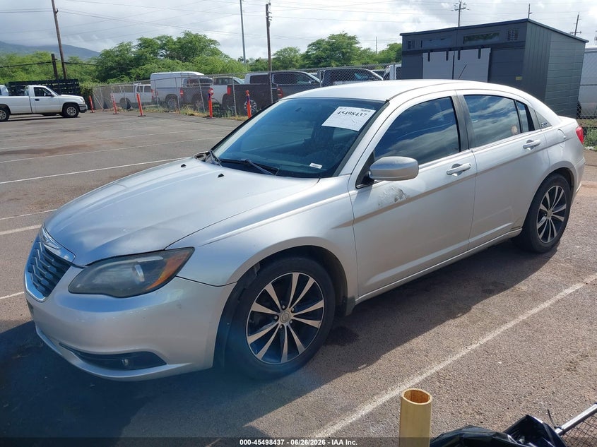 2012 Chrysler 200 VIN 1C3CCBBG6CN297734 IAAI salvage auction — NORMAL WEAR, Bill Of Sale (Hawaii), sold $275 on 2026-08-18 (photo 2)