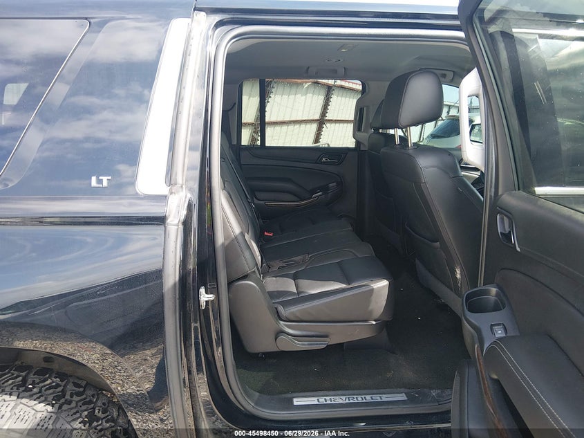 2018 Chevrolet Suburban VIN 1GNSKHKCXJR120059 IAAI salvage auction — REAR END, Clear (Arkansas), sold $7,000 on 2026-08-31 (photo 8)