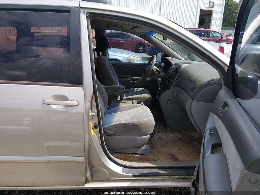 2006 Toyota Sienna VIN 5TDZA23C16S392479 IAAI salvage auction — NORMAL WEAR, Repossession Paperwork (Georgia), sold $450 on 2026-07-23 (photo 5)